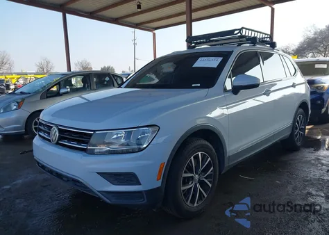 2018 Volkswagen Tiguan 2.0T Se/2.0T Sel z USA, uszkodzony, nr VIN 3VV2B7AX4JM219843